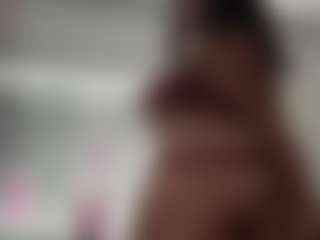 yourmamisilk's Live Sex Cam Show