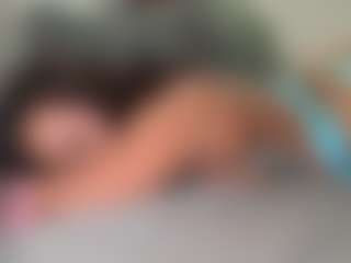 yourmamisilk's Live Sex Cam Show