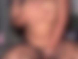Live cam show with yourmamisilk - Striptease on Camsoda