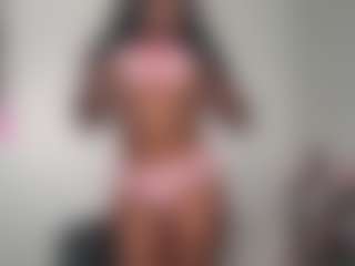 Live cam show with yourmamisilk - Tease Black on Camming Site