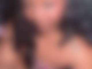 yourmamisilk's Live Sex Cam Show