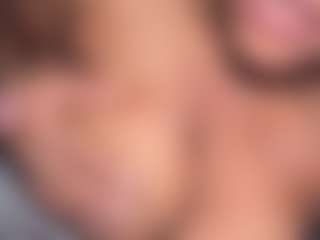 Live cam show with yourmamisilk - Pov on crypto-cams