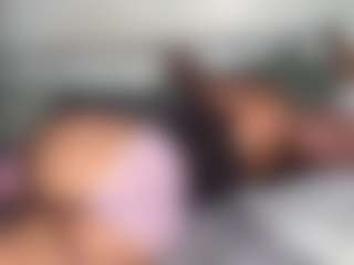 yourmamisilk's Live Sex Cam Show