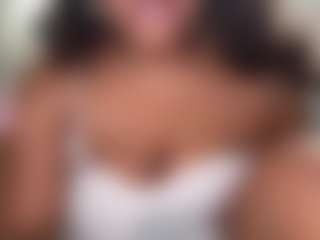 yourmamisilk's Live Sex Cam Show