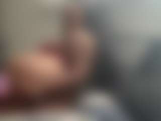 yourmamisilk's Live Sex Cam Show