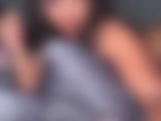 yourmamisilk's Live Sex Cam Show