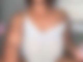 yourmamisilk's Live Sex Cam Show