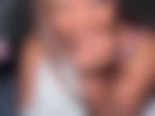 yourmamisilk's Live Sex Cam Show