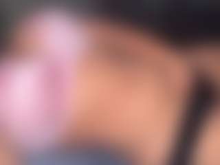 yourmamisilk's Live Sex Cam Show
