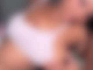 Live cam show with yourmamisilk - Mature Young Adult on CamClone