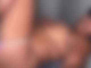 yourmamisilk's Live Sex Cam Show
