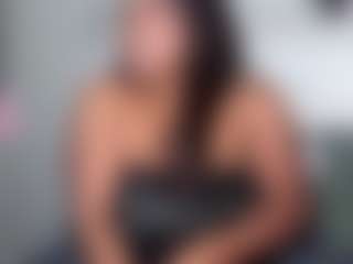 yourmamisilk's Live Sex Cam Show