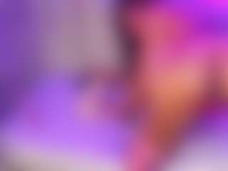 Agatha-Brooks-T MILF webcam performer live streaming