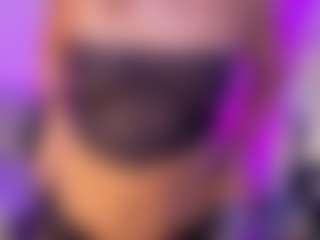 Agatha-Brooks-T MILF webcam performer live streaming