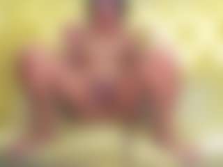 Live cam show with Agatha-Brooks-T - Brown Hair on https://playwithruby.com