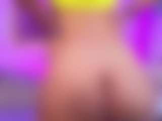 Agatha-Brooks-T's Live Sex Cam Show