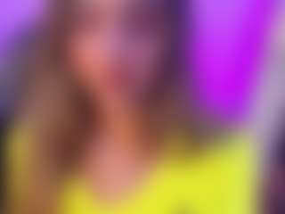 Live cam show with Agatha-Brooks-T - Striptease MILF on livesuperchat.net