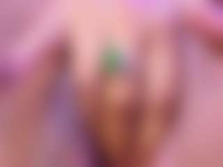 Agatha-Brooks-T's Live Sex Cam Show