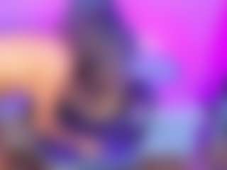 Agatha-Brooks-T MILF webcam performer live streaming