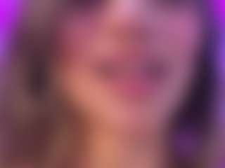 Live cam show with Agatha-Brooks-T - Sexwebcam Brown Hair on AdultVida.com