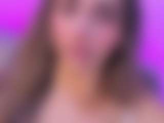 Live cam show with Agatha-Brooks-T - Skinny on Camsoda