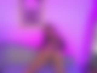 Agatha-Brooks-T MILF webcam performer live streaming