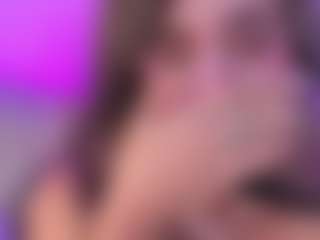 Live cam show with Agatha-Brooks-T - Brown Hair MILF on TastyBlacksLive
