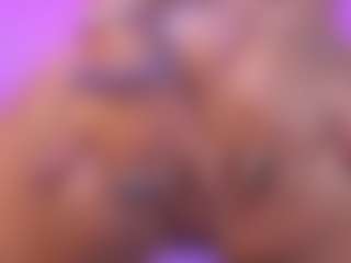 Live cam show with Agatha-Brooks-T - Thin on Camsoda