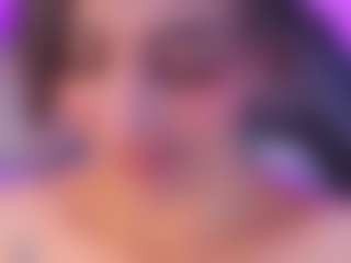Live cam show with Agatha-Brooks-T - Striptease MILF on sexytreat.net