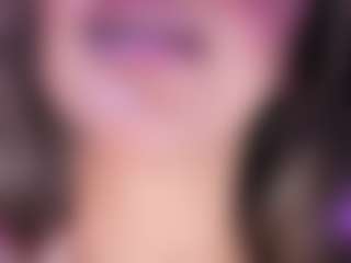 Live cam show with Agatha-Brooks-T - Middle Aged on Milfs Live