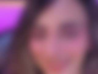 Live cam show with Agatha-Brooks-T - Skinny on Camsoda