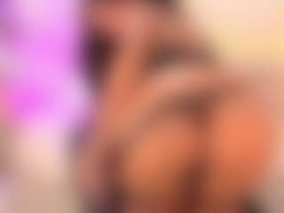 Agatha-Brooks-T's Live Sex Cam Show