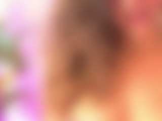 Agatha-Brooks-T MILF webcam performer live streaming
