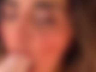 Agatha-Brooks-T's Live Sex Cam Show