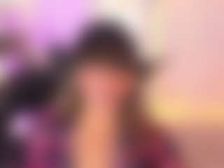 Agatha-Brooks-T's Live Sex Cam Show
