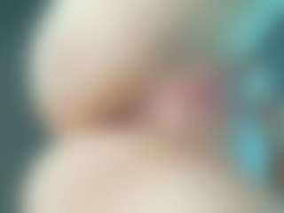 Live cam show with EveFina - Skinny on Fling VIP Chat