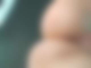 Live cam show with EveFina - Teen (18+) on chickslive.net