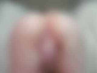 Live cam show with EveFina - Amateur on CamwithHer
