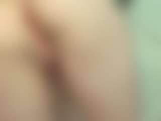 Live cam show with EveFina - Teen (18+) on CamClone