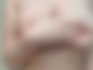 Live cam show with EveFina - Public Mature on Camming Site