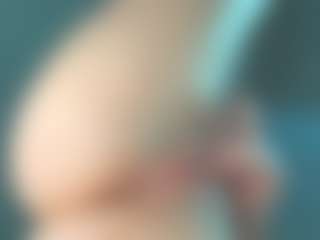 Live cam show with EveFina - Granny Squirt on Camsoda