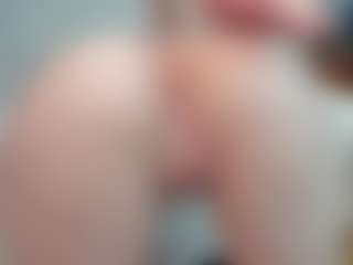Live cam show with EveFina - Ebony Teen (18+) on Chatstar