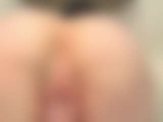 Live cam show with EveFina - Brown Eyes on CamwithHer