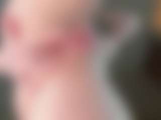 Live cam show with EveFina - Solo on TeamSkeetLive