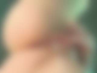 Live cam show with EveFina - Ebony Teen (18+) on Instabang