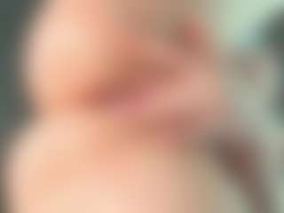 Spettacolo in cam dal vivo con EveFina - Ebony Big Tits su Camsoda