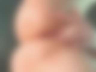 Live cam show with EveFina - Skinny on Camsoda