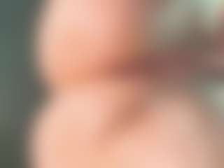 Live cam show with EveFina - Skinny Teen (18+) on Big Tits