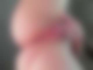 Live cam show with EveFina - Granny Big Ass on Camsoda