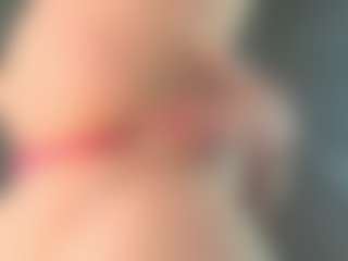 Live cam show with EveFina - Green Eyes on Camsoda